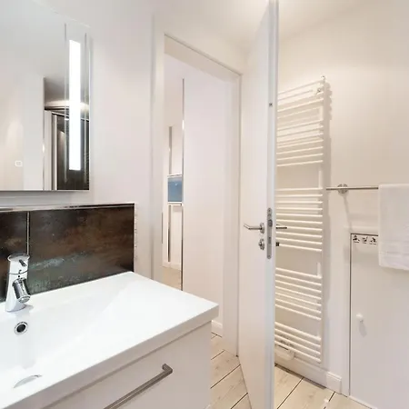 Schuetzenstrasse 15 La * 格洛米茨