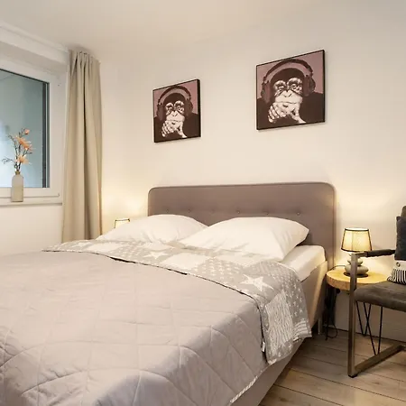 Апартаменты Schuetzenstrasse 15 La